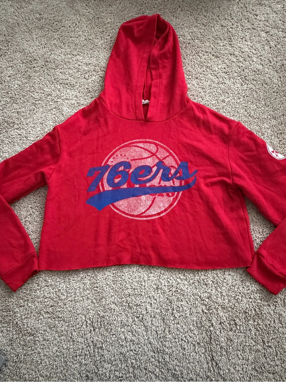 Philadelphia 76ers Cropped Hoodie Red Distressed Logo Fits M/L